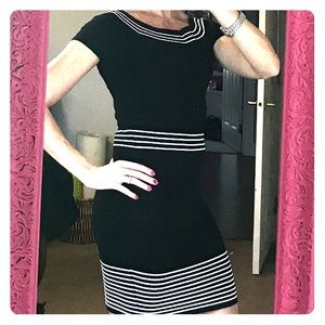 Max studio small black/white body con dress